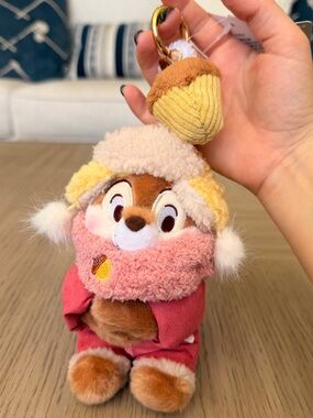 Shanghai Disney Store Dale Winter Plush Keychain, Chip 'n Dale BNWT IN HAND
